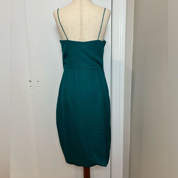 NWT Banana Republic Green SEXY spaghetti Strap Dress Item # 0002 - Picture 3 of 9